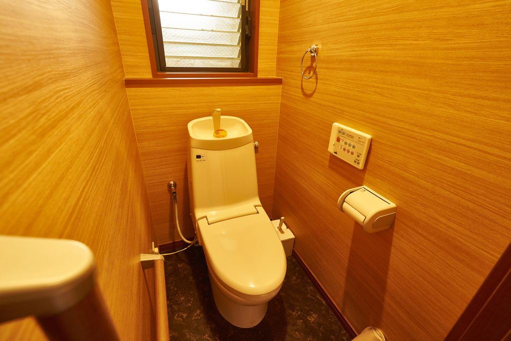 Guesthouse Nijo Fukuro-Tei Киото Экстерьер фото